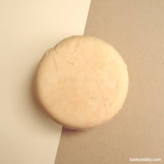 Oatmeal milk + honey shampoo bar