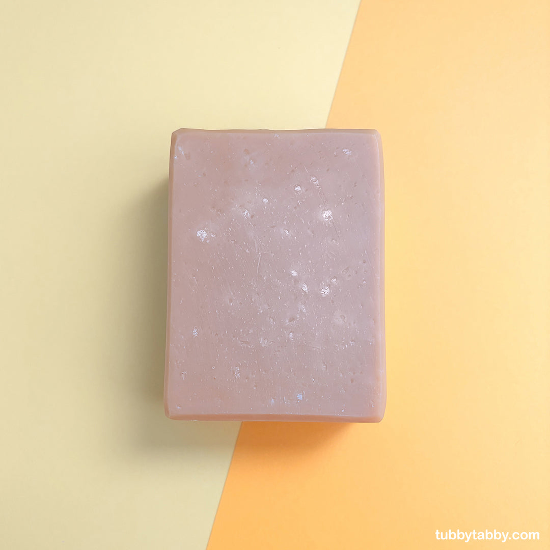 Tub Bee handmade soap with turmeric and honey
